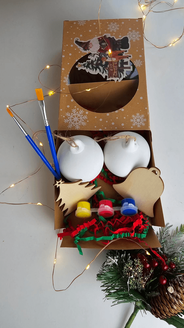 Bauble and Ornament Paint Kit